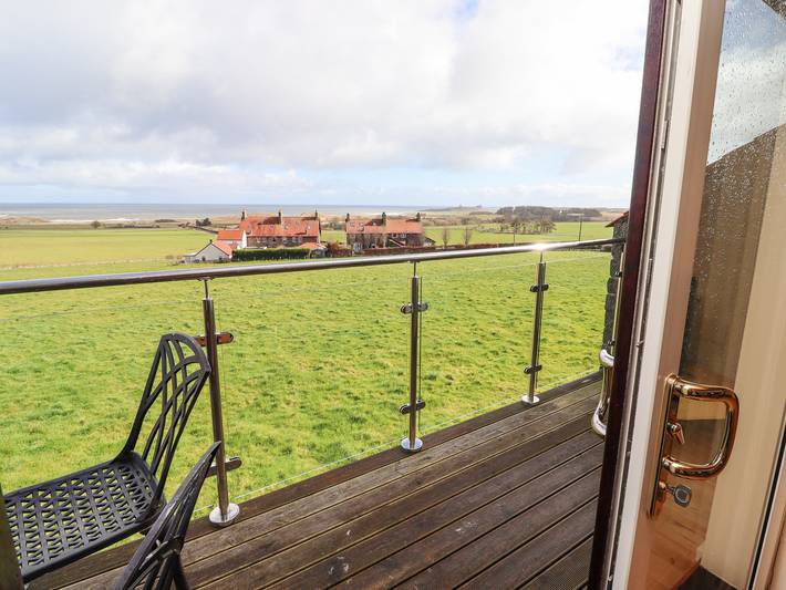 Cottage for 4 people, with Balcony in Embleton