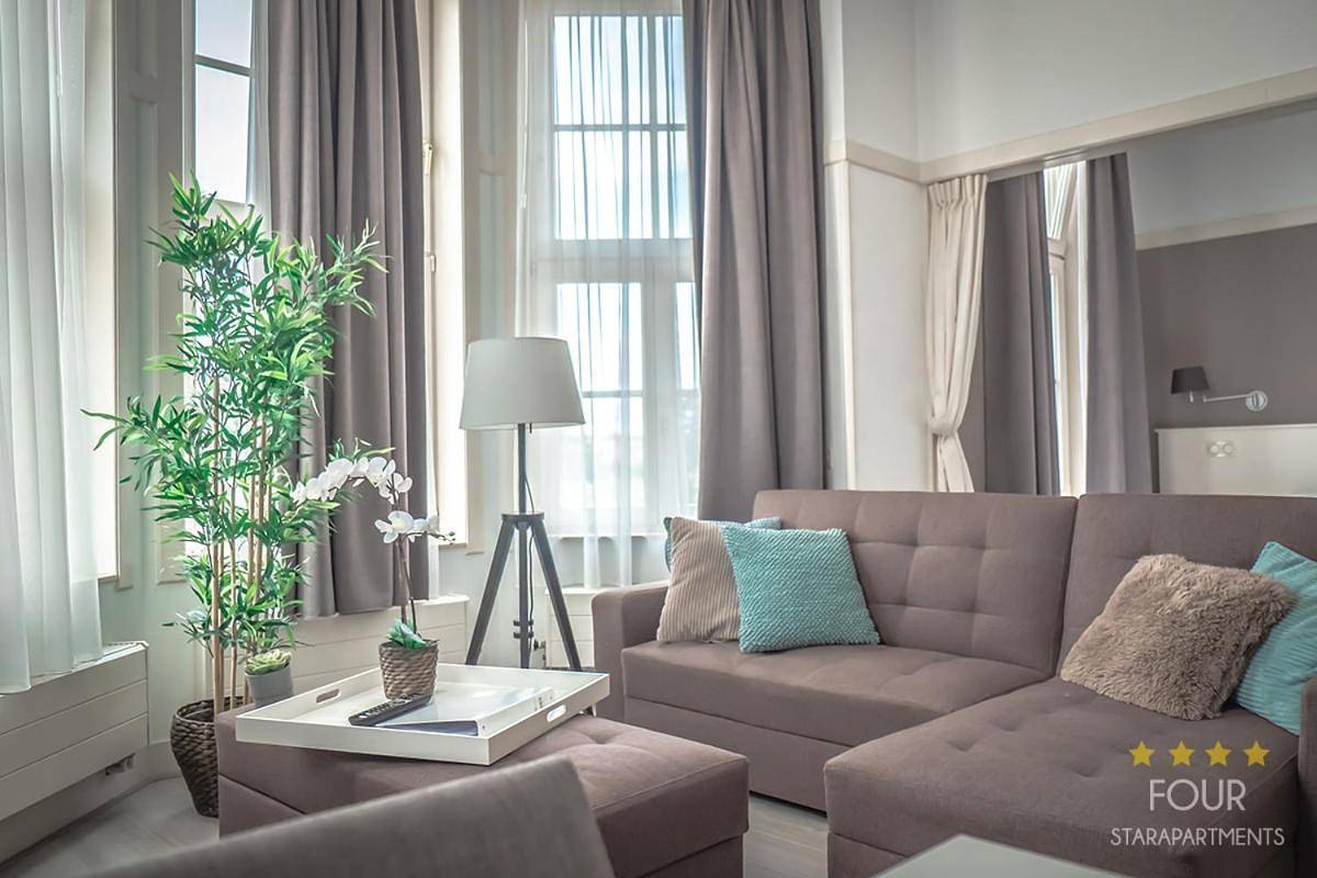 Entire apartment, Studio with Balcony in Scheveningen, Den Haag