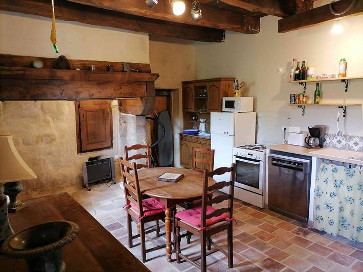 Location de vacances pour 6 personnes, avec terrasse, animaux acceptés à Saint-Andéol-de-Vals - 4