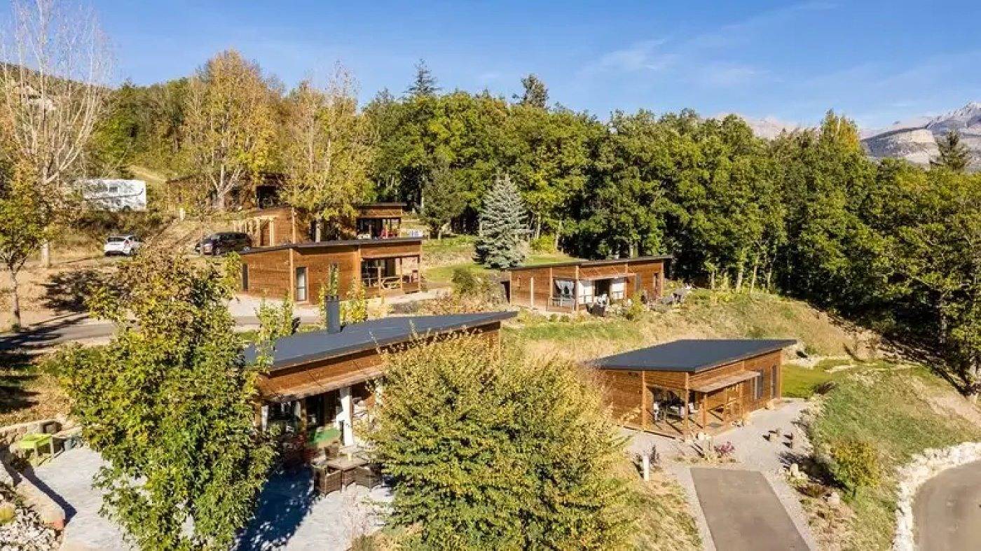 Zecamping 3* pet friendly restaurant avec une vue panoramique in Gap, Parc national des Écrins