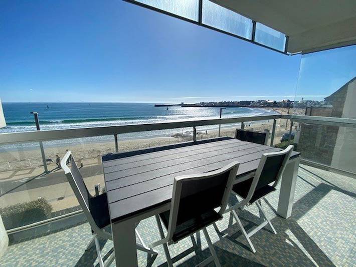 Ganze Wohnung, Quiberon - Großes 2Zi App - Südbalkon - 70m² - Strand & Zentrum - Parkplatz & Wifi in Quiberon, Côte des Mégalithes