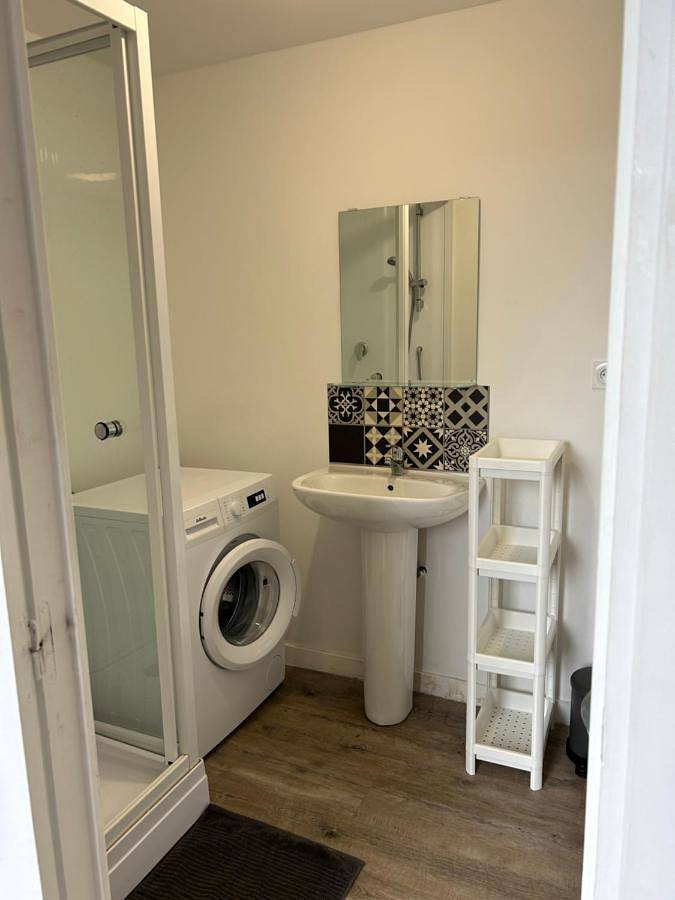 Appartement entier, One-Bedroom Apartment in Maubeuge, Avesnes-sur-Helpe