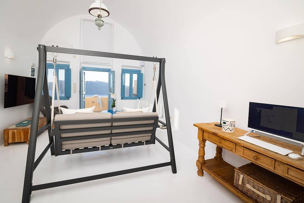 Appartement entier, Kallisti Sunset with Plunge Pool in Ormos Ammoudiou, Oia
