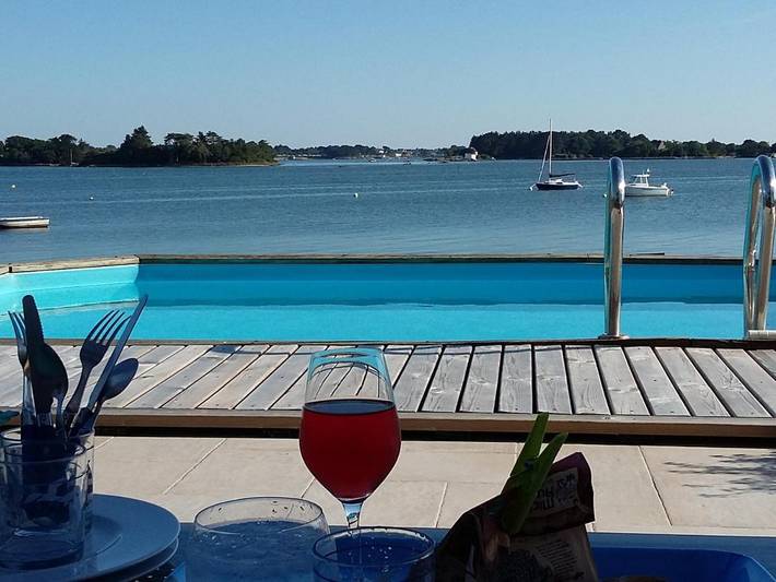 Ferienhaus für 8 Personen, mit Terrasse und Pool