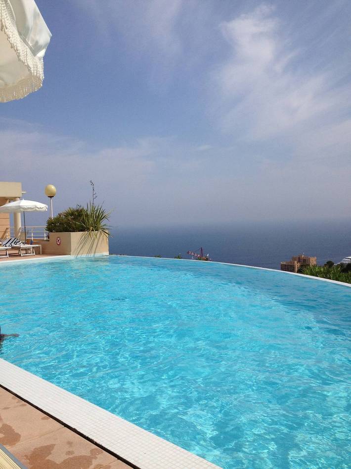 Gîte pour 4 personnes, avec terrasse et piscine à Beausoleil - 4