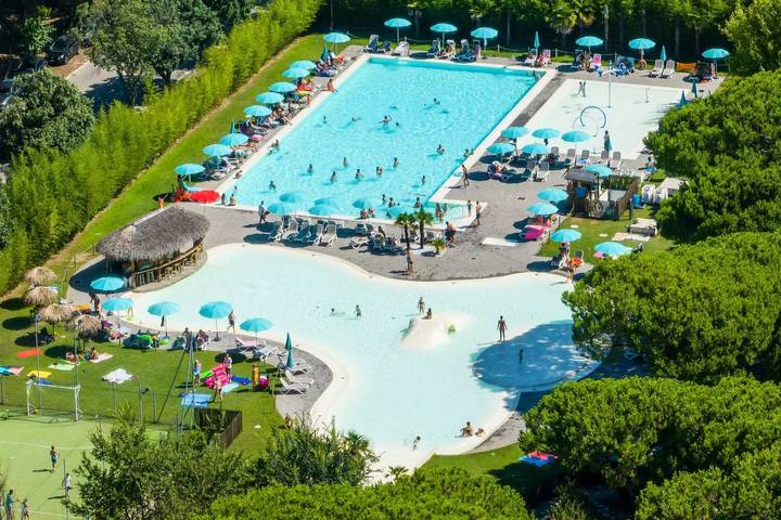 Camping für 6 Personen, mit Pool und Terrasse in Lido di Jesolo - 2