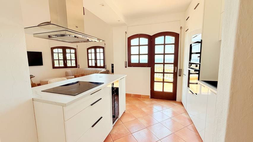 Chalet para 6 personas, con terraza y jardín en Alt Empordà - 3