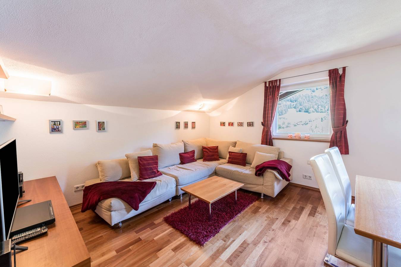 Ganze Wohnung, Gemütliche Ferienwohnung Wurzhöhe bei Kitzbühel mit Balkon und Wlan; nah an der Skipiste in Jochberg, Bezirk Kitzbühel