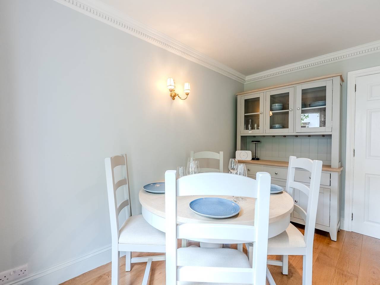 Pass the Keys | Central Mews house with parking in Bath, Bath & North East Somerset