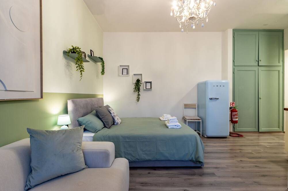 Appartamento intero, Feel Good - Varese Centro - Appartamento per 2 persone - Free Wi-fi in Varese, Provincia di Varese