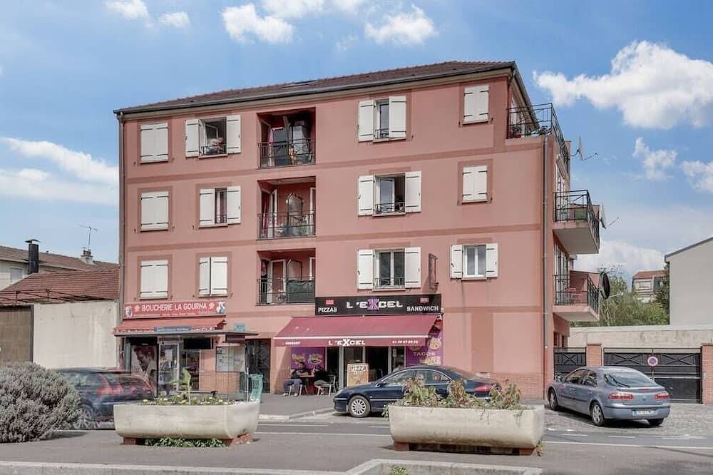 Apartamento entero, Chic apart with parking near Paris in Aubervilliers, Sena-Saint Denis