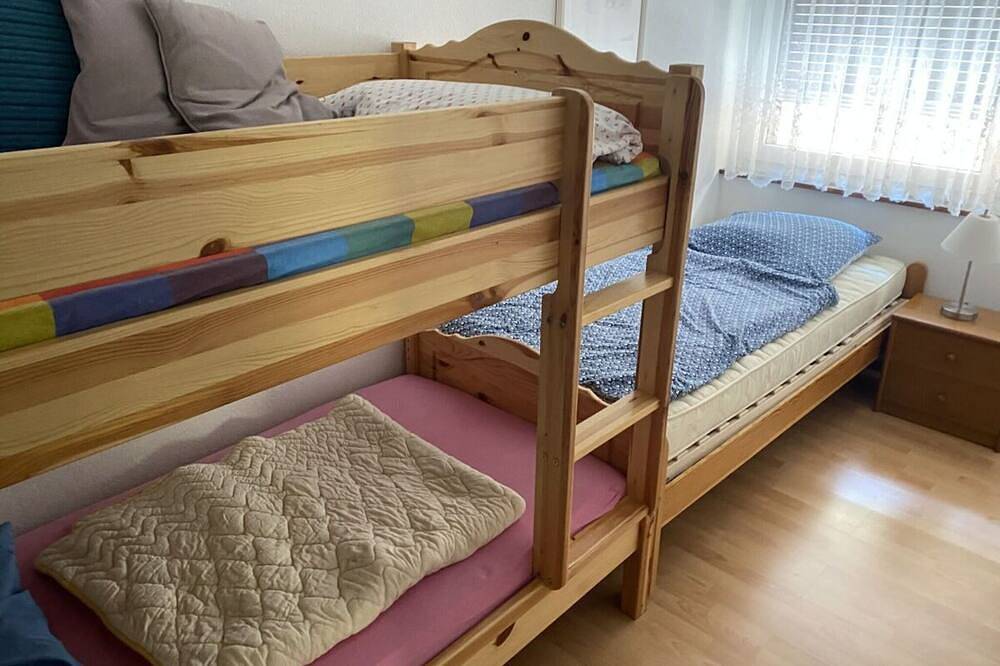 Ganze Wohnung, Ferienwohnung Ferienanlage Casa Chimp 5 in Gambarogno, Lago Maggiore (Schweiz)