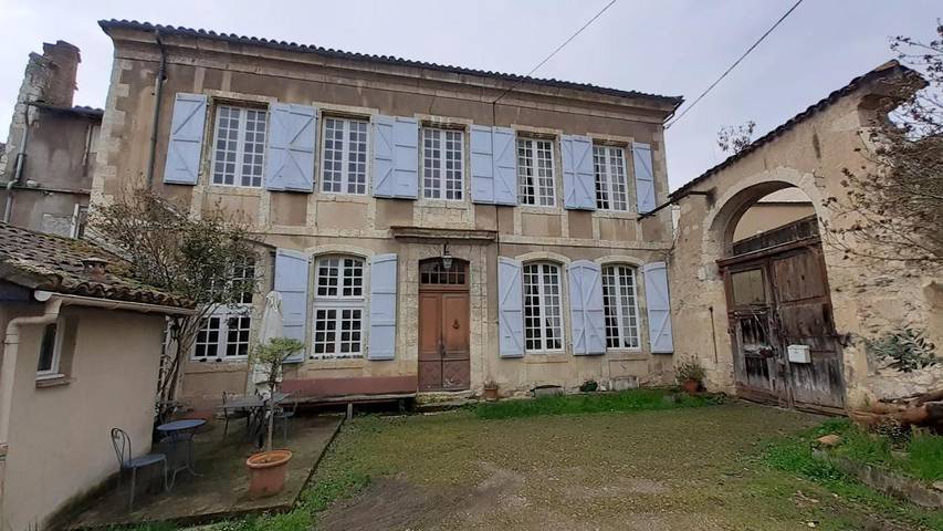Cottage pour 2 personnes, avec terrasse dans Cathedrale Sainte Marie D Auch