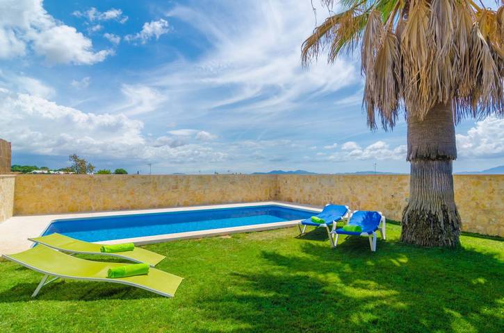 Carles - Villa with private pool in Vilafranca de Bonany. Free Wifi in Villafranca de Bonany, Interior de Mallorca