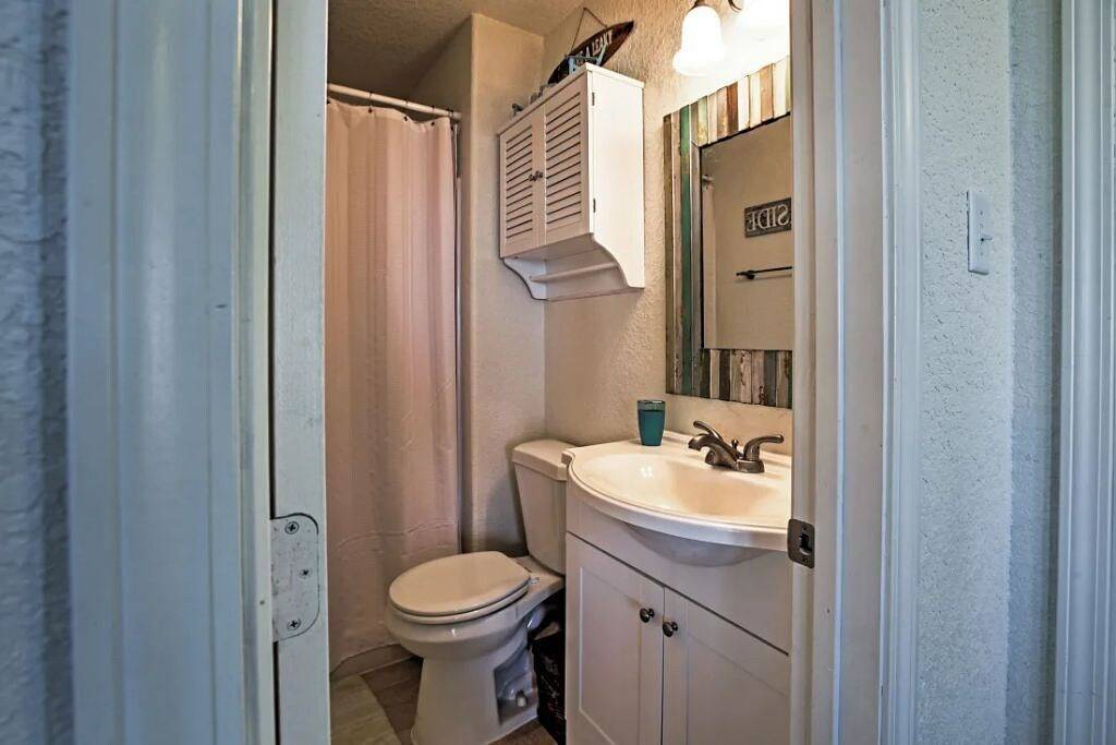 Surfside Beach House w/Ocean View, Steps to Shore! in Brazoria County