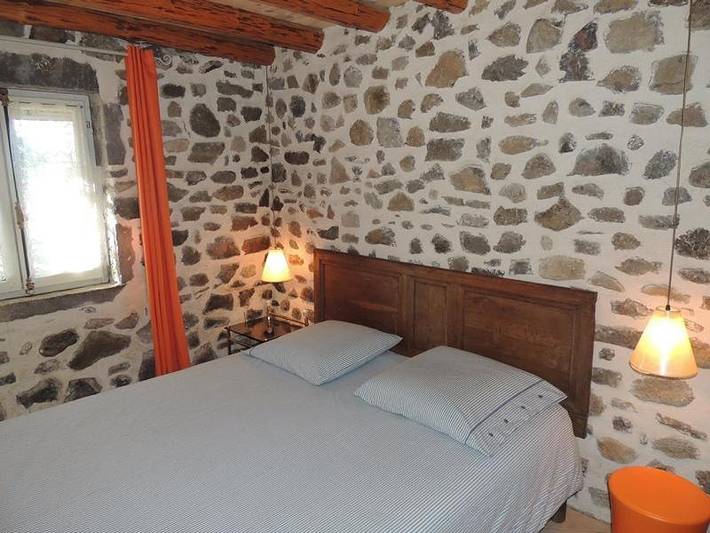 Location de vacances pour 2 personnes, avec jardin et vue, animaux acceptés à Vernines - 3