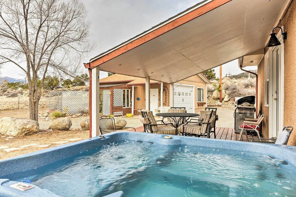 Neu! Buena Vista Creekside Home mit eigenem Whirlpool! in Buena Vista, Chaffee County