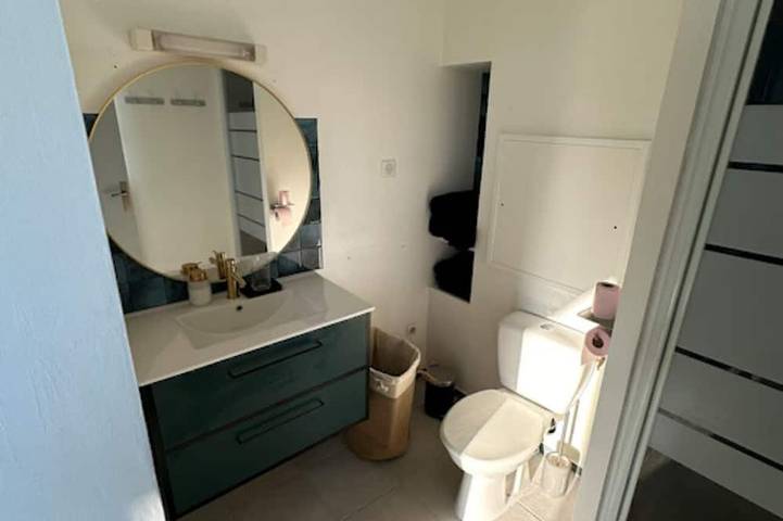 Appartement entier, Appartement cosy avec balcon + parking – calme à 2 pas du centre-ville in Cherbourg-Octeville, Cherbourg-en-Cotentin