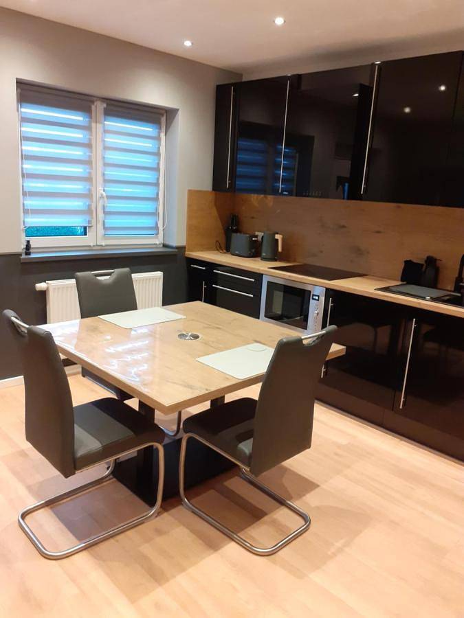 Ferienwohnung für 2 Personen, mit Terrasse und Garten sowie Ausblick in Detmold