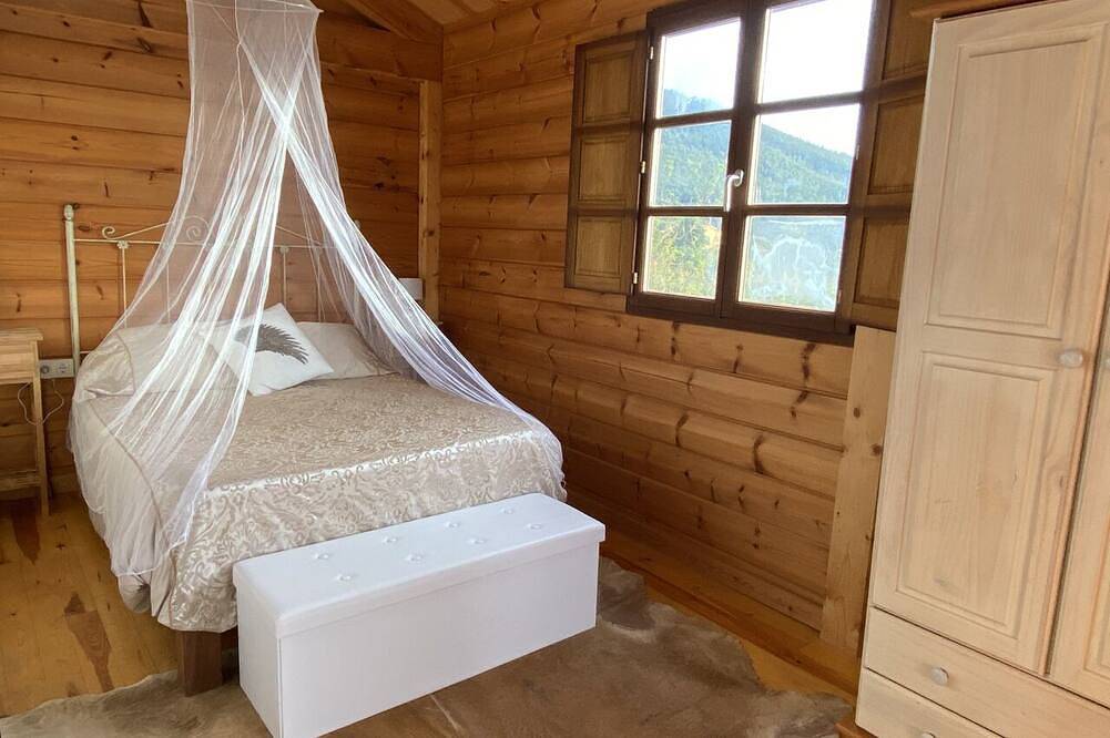 Lovely cottage with fenced off garden and stunning ocean views! in Cariño de Arriba, Cariño