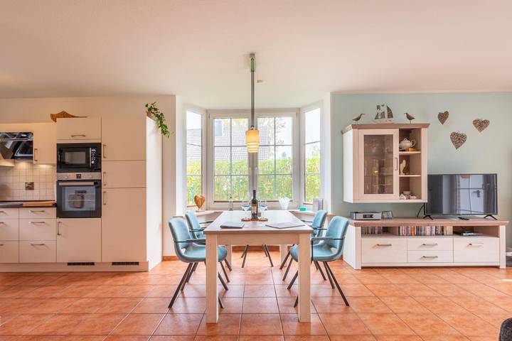 Ferienwohnung für 4 Personen, mit Sauna und Garten in Norden - 2