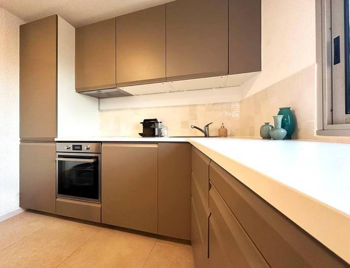 Gîte pour 4 personnes, avec vue ainsi que terrasse et jardin dans Plage d'Anthéor - 4