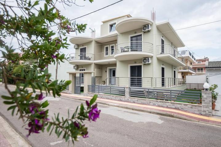 Appartement de vacances pour 6 personnes, avec Balcon et Terrasse ainsi que Jardin et Vue