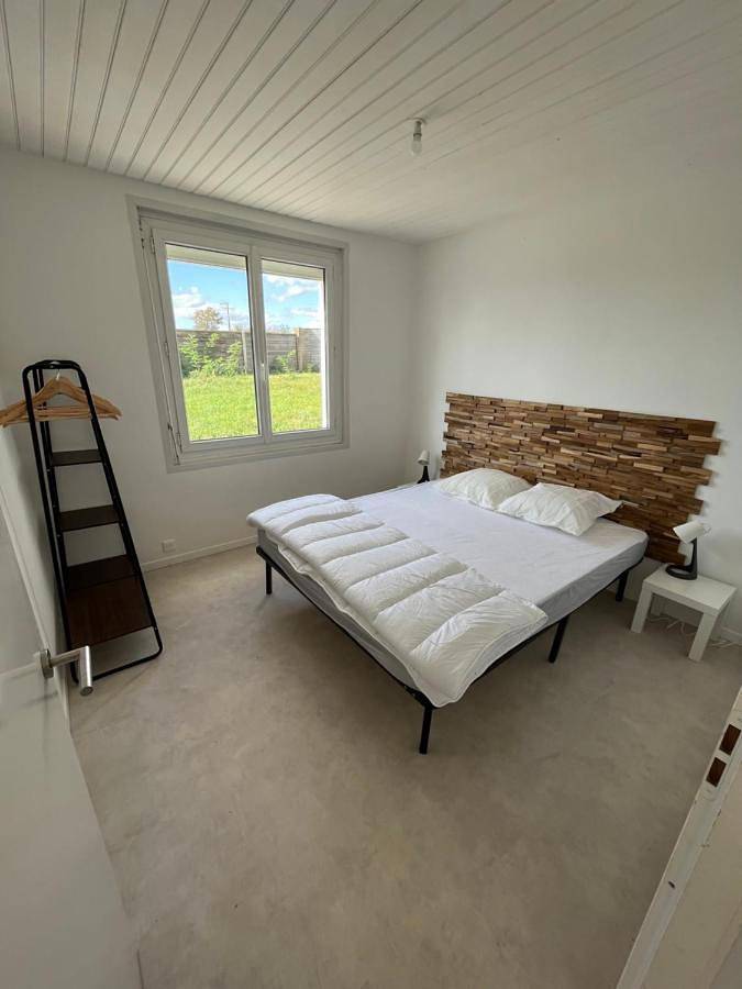 Location de vacances pour 9 personnes, avec jardin à Rouans - 3