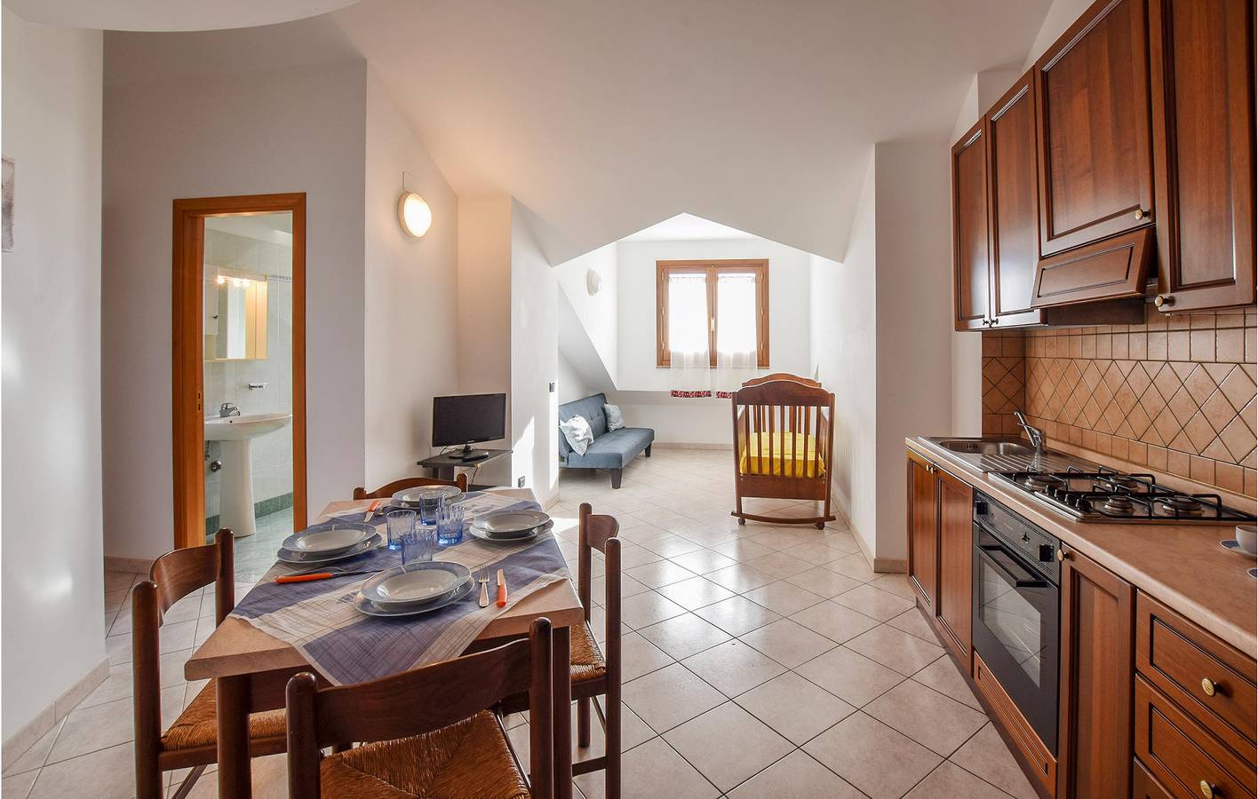 Appartamento intero, Appartamento con vista mare: Parcheggio, WiFi, TV, Cucina & Altro in Ricadi, Provincia di Vibo Valentia