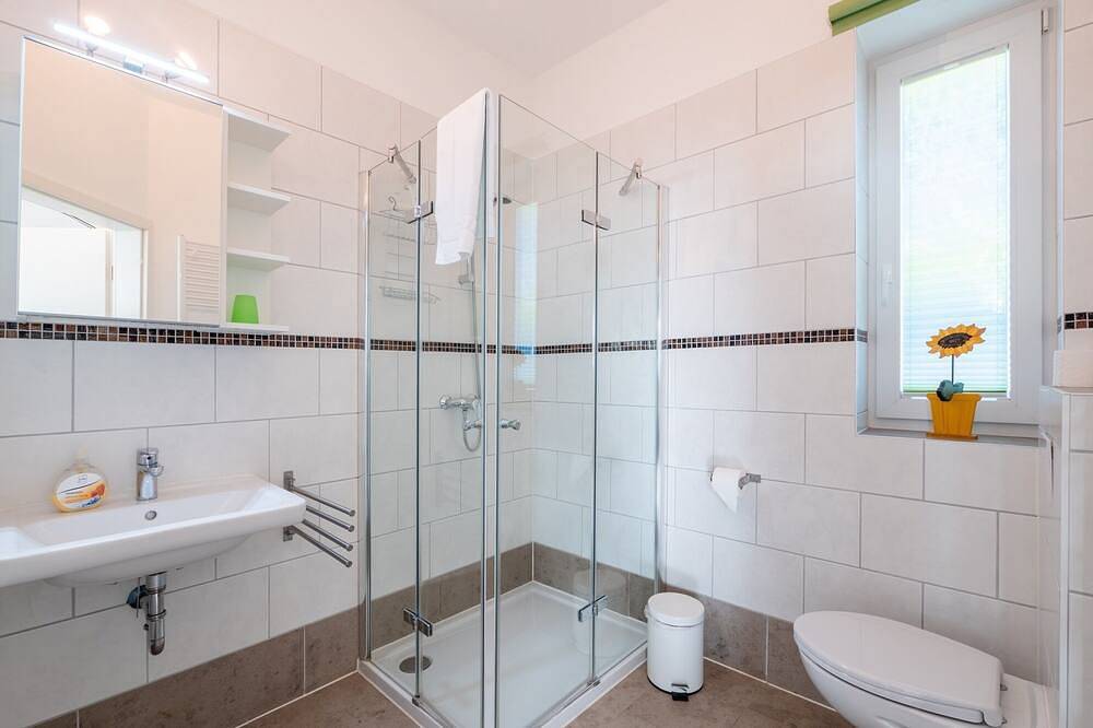 Ganze Wohnung, Modernes Appartement (33qm) mit kostenfreiem Wlan in Au in der Hallertau, Hopfenland Hallertau