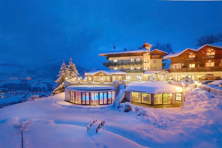 Hotel für 5 Personen, mit Sauna und Ausblick sowie Pool und Garten - 1