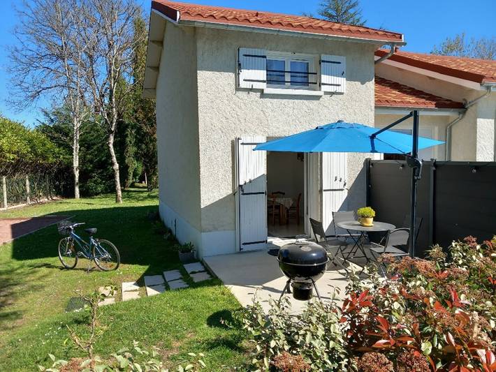 Location de vacances pour 4 personnes, avec jardin à Vanxains