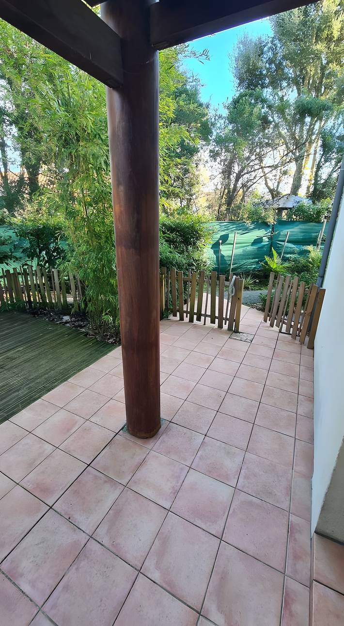 Location de vacances pour 4 personnes, avec balcon et jardin dans Lac de Léon - 2