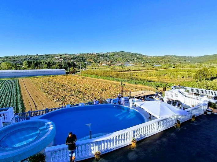 Chambre d’hôte pour 4 personnes, avec piscine et terrasse ainsi que jacuzzi et bassin pour enfant à Piran - 3