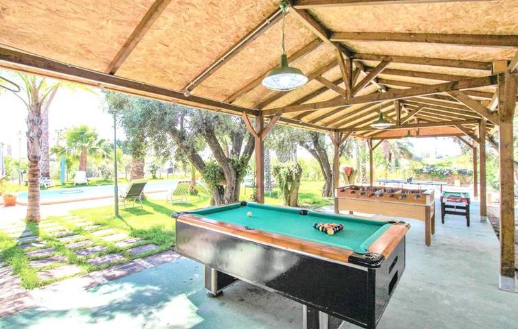 Location de vacances pour 21 personnes, avec piscine et jardin, animaux acceptés dans La Marina - 3