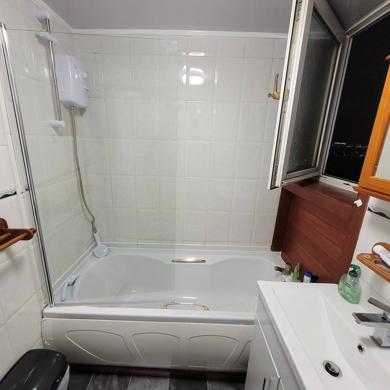 Glasgow Gem Retreat - Cozy House Rental in Glasgow, Greater Glasgow and Clyde Valley