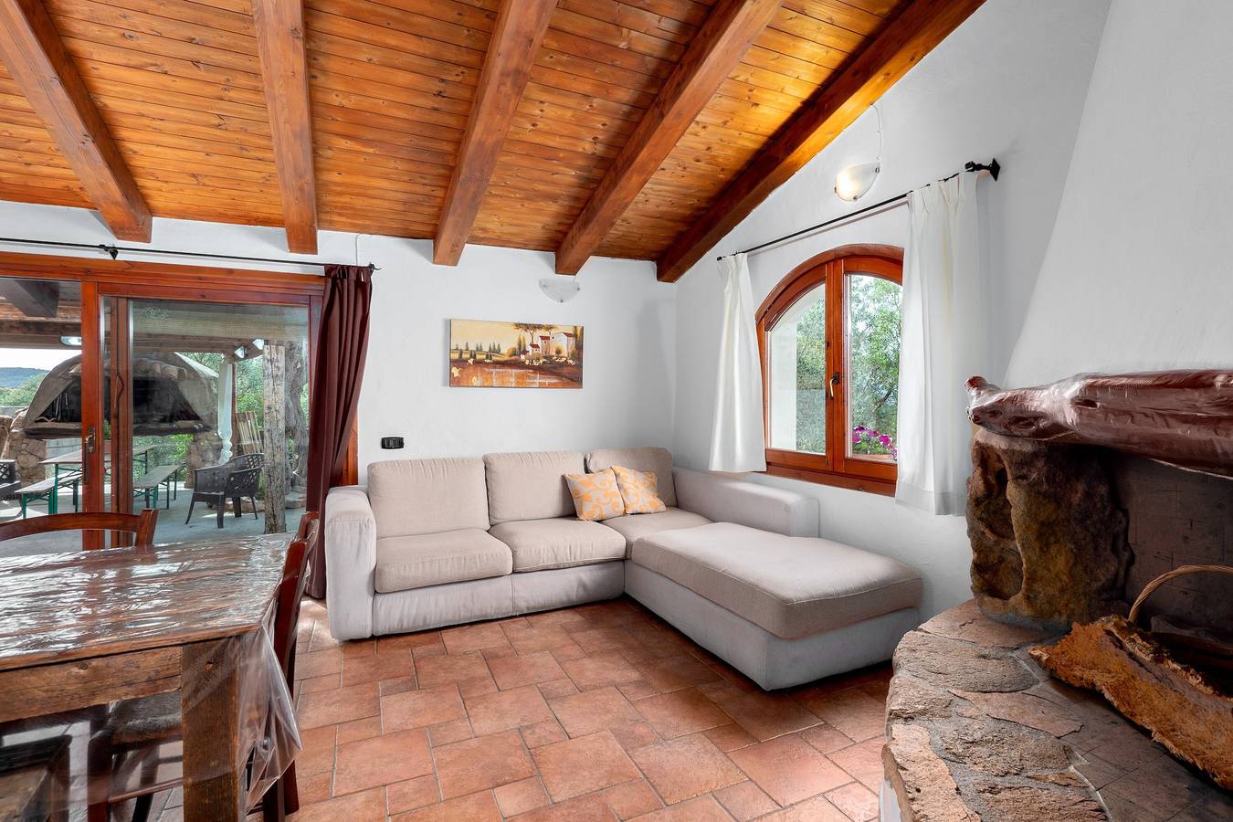 Casa vacanze "Suite Harmony" con terrazza aperta e coperta in Loiri Porto San Paolo, Barbagia