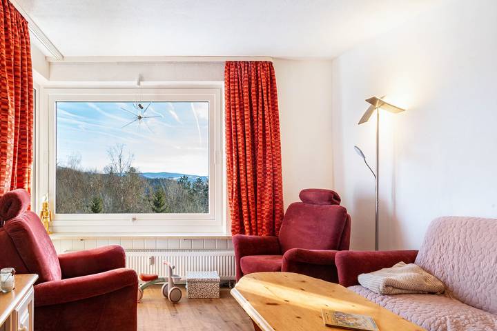Ferienwohnung für 4 Personen, mit Balkon und Garten sowie Sauna