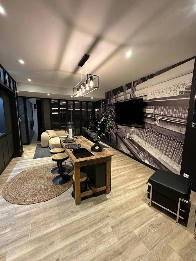 Gîte pour 2 personnes, avec Jacuzzi ainsi que Terrasse et Sauna à Caudry