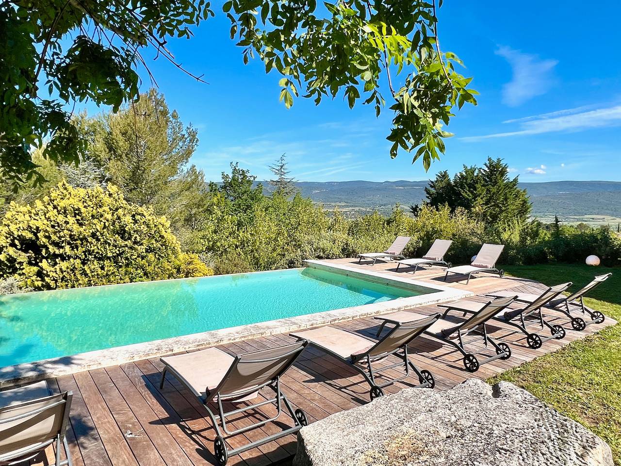 Maison de vacances 'Provence Living' avec vue sur la montagne, Wi-Fi et climatisation in Roussillon, Parc naturel régional du Luberon