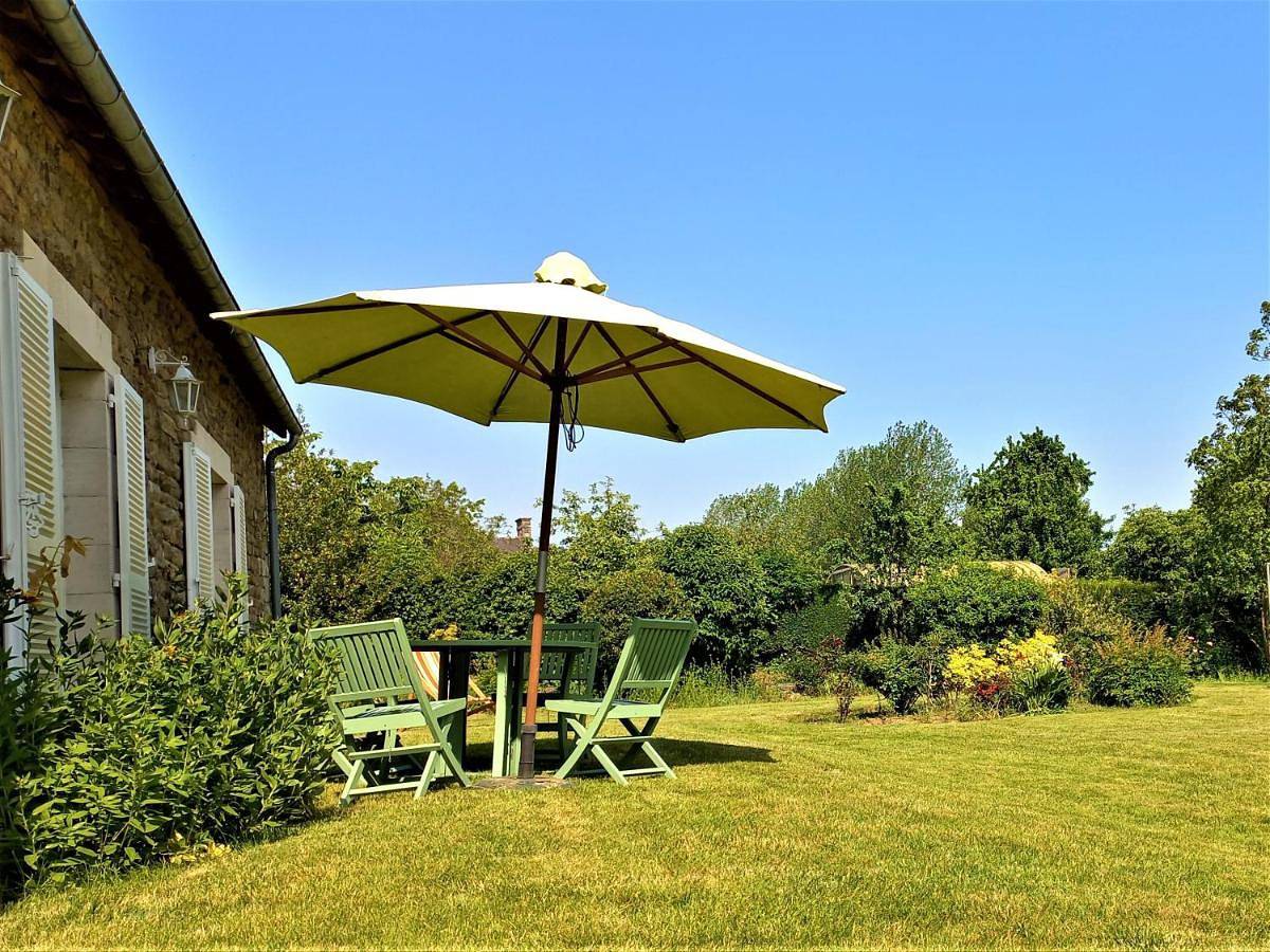 Twin Room in Vieuvy, Mayenne