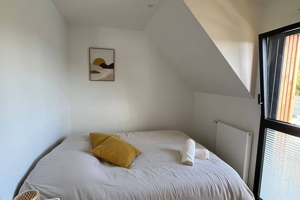 Villa in Larmor-Baden, swimming pool, pôele and pétanque court 100m from the sea in Larmor-Baden, Côte des Mégalithes