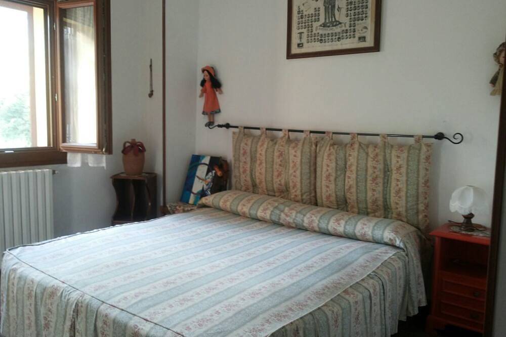 Magnifica villa indipendente per 4 persone con Wifi, Tv, animali ammessi e vista panoramica in Porretta Terme, Provincia di Bologna