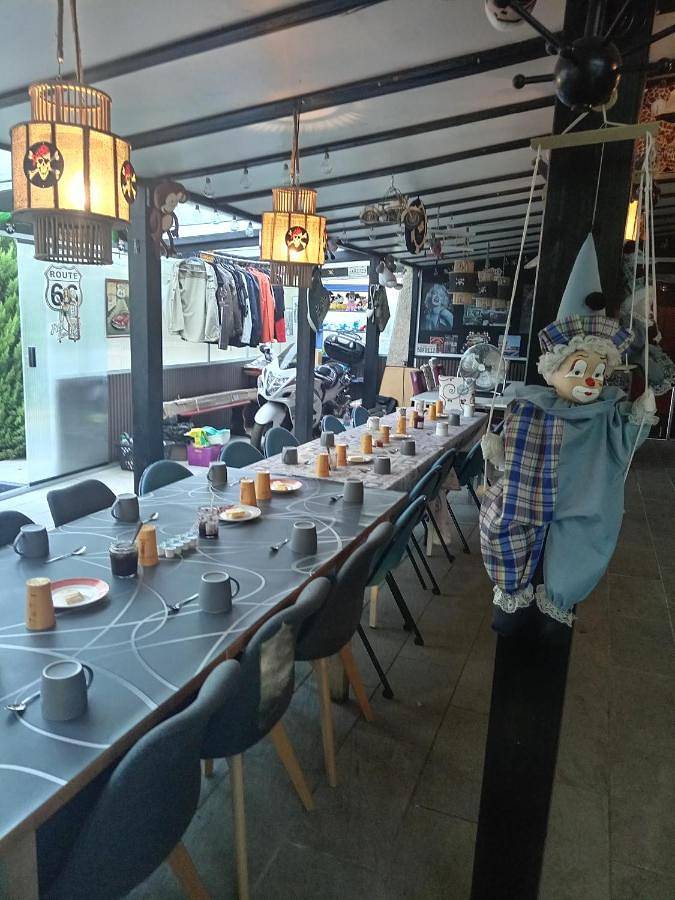 Gîte pour 2 personnes, avec piscine et terrasse ainsi que vue et jardin, animaux acceptés à Colonzelle - 3