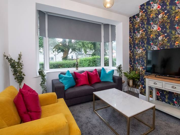 Cottage for 6 people, with garden, with pets in York