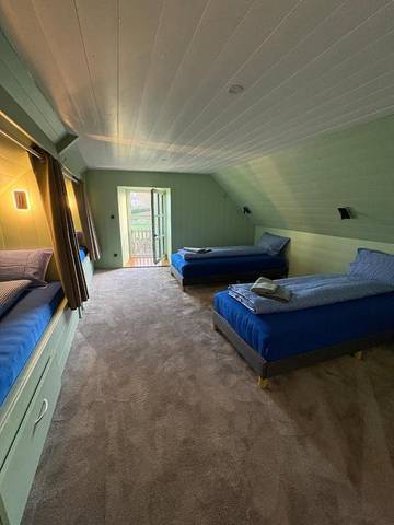 Gîte pour 7 personnes, avec jardin à Menars