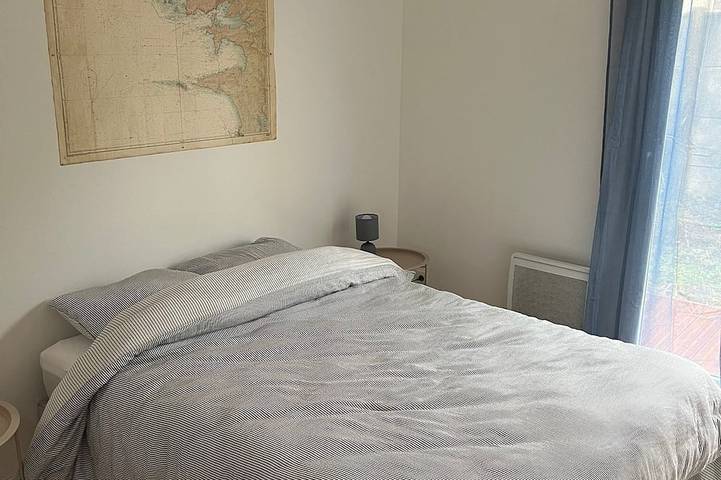 Family home, in the center of Ouistreham, near port, city center & Dday beaches in Ouistreham, Caen und Umgebung