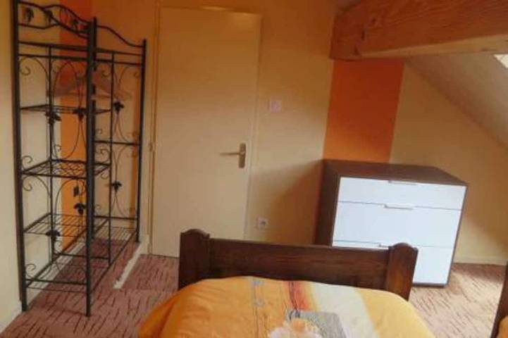 Gîte pour 6 personnes, avec terrasse dans Lac de Chalain - 3
