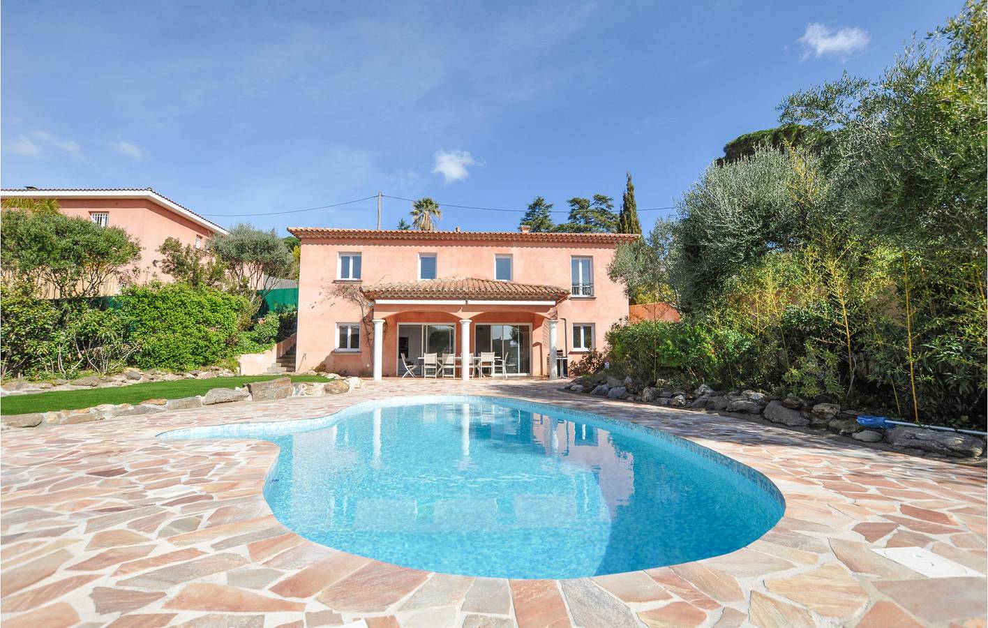 Apt am Strand mit AC, Parkplatz, Pool und Terrasse. in Cavalaire-sur-Mer, Mittelmeerküste (Frankreich)