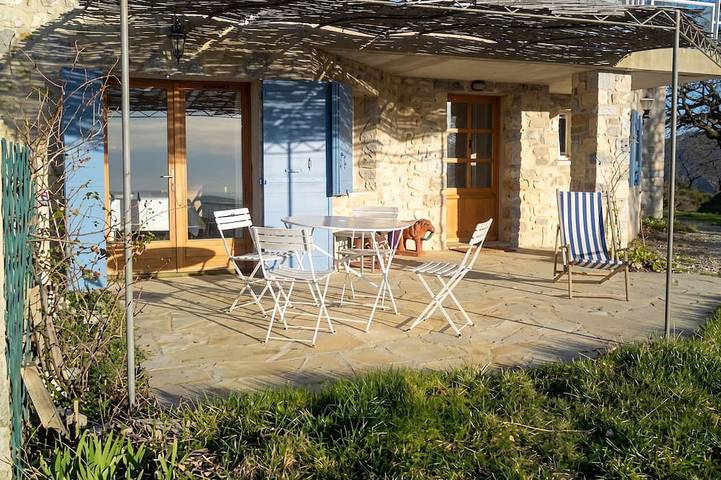 Gîte pour 6 personnes, avec Terrasse et Jardin à Eygaliers